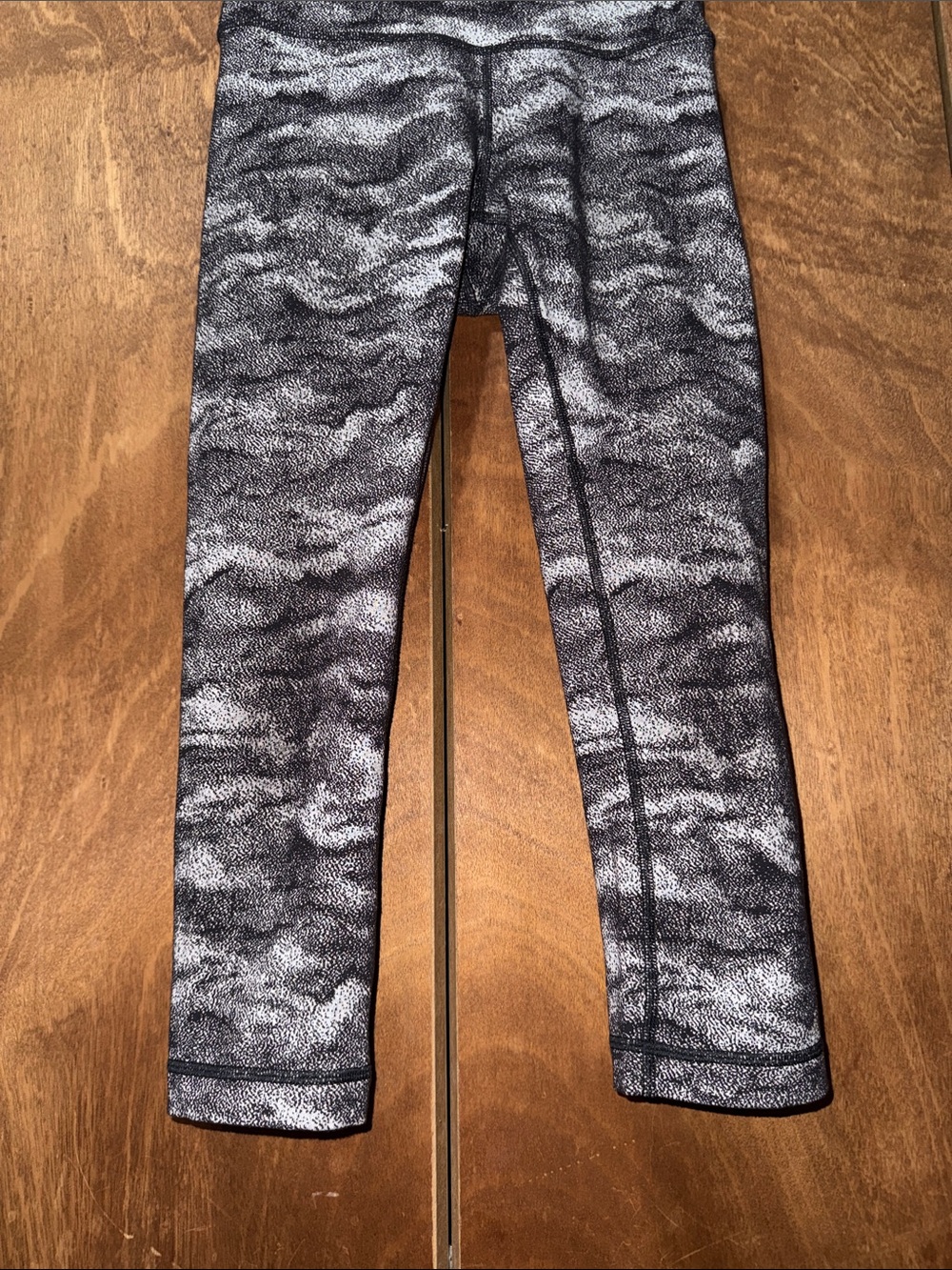 Lululemon Wonder Under Luon Hazy Days Cropped 22” Leggings Black/White Size 6 - Picture 8 of 10